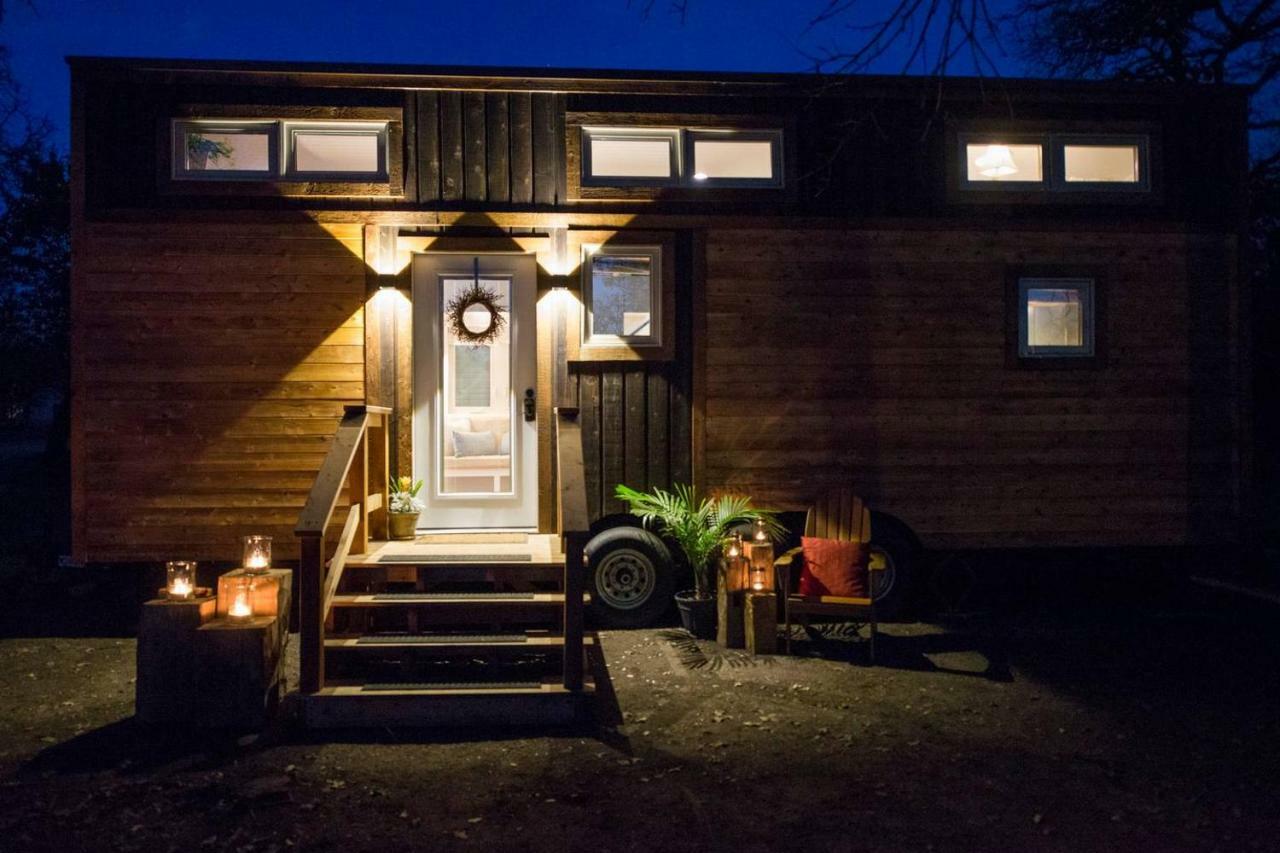 Elegant Tiny House in WacoâNear Magnolia Vila Exterior foto
