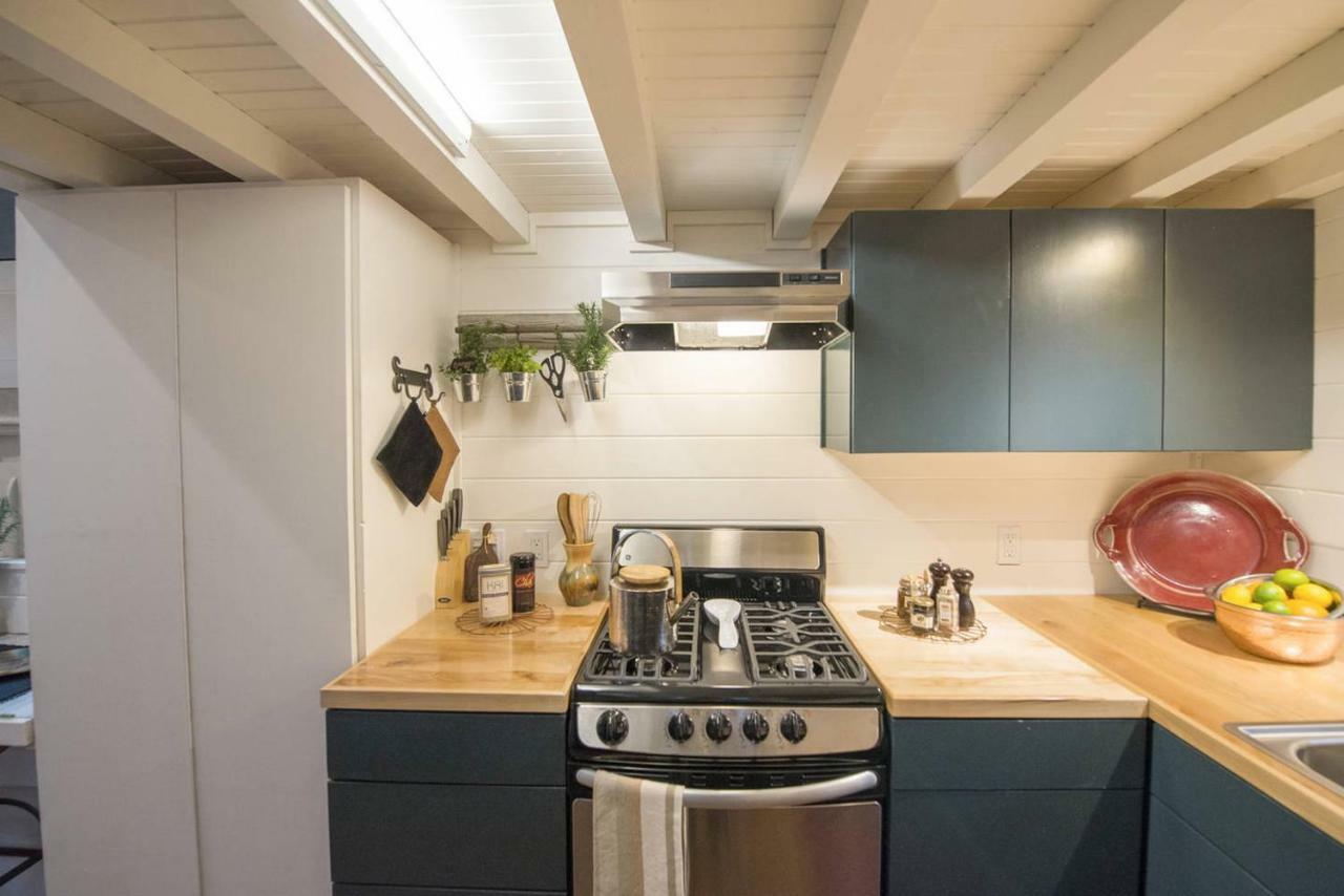 Elegant Tiny House in WacoâNear Magnolia Vila Exterior foto