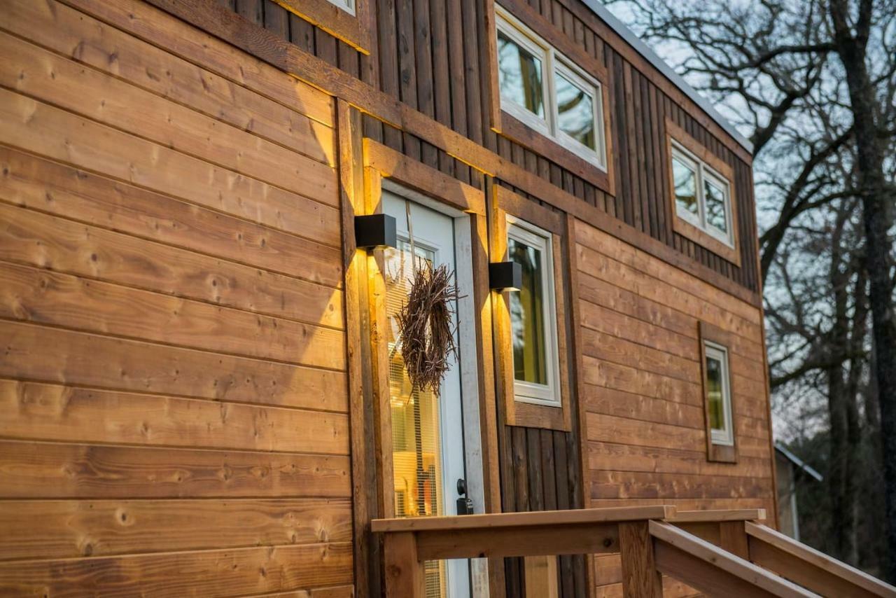 Elegant Tiny House in WacoâNear Magnolia Vila Exterior foto