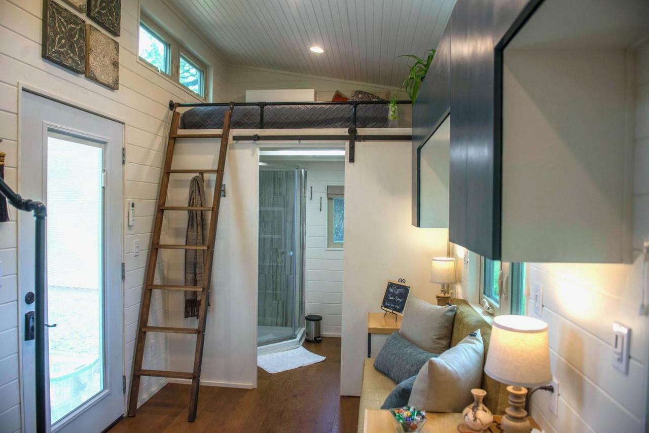 Elegant Tiny House in WacoâNear Magnolia Vila Exterior foto